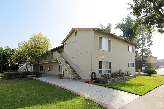 Building Photo - Malden Terrace Apartments