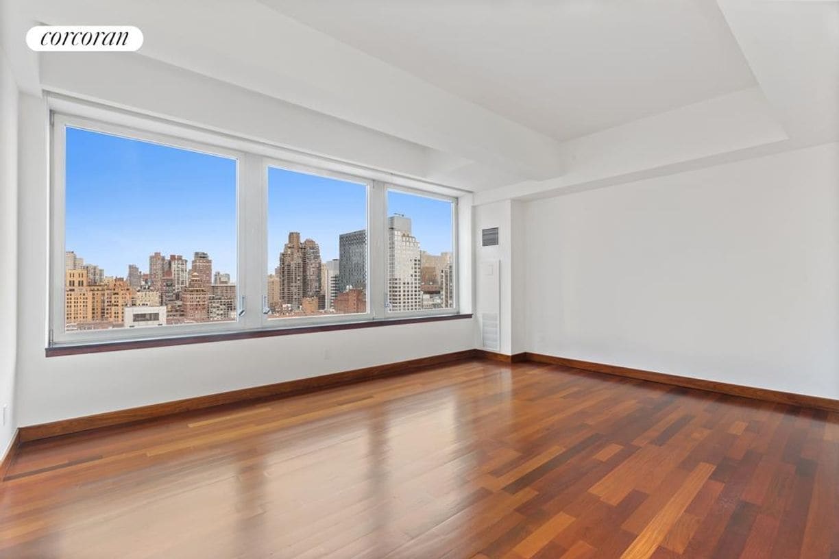 Building Photo - 305 E 63rd St