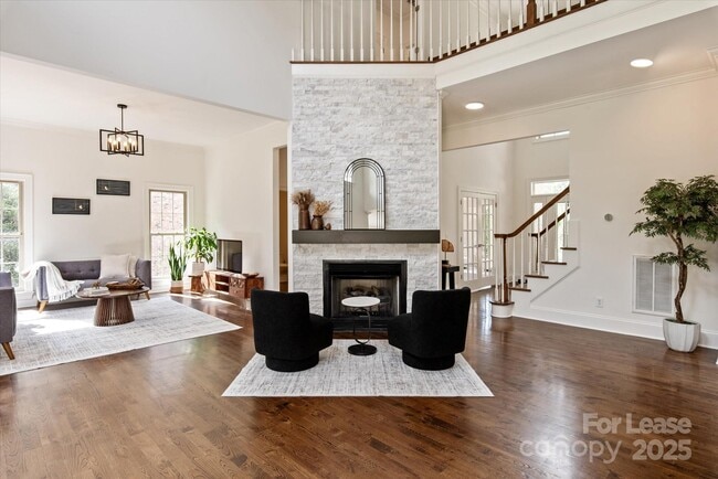 Building Photo - 11841 Churchfield Ln