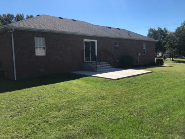 Building Photo - 524 Autumndale Dr