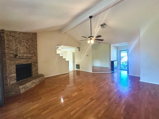 Building Photo - 310 Knoll Forest Dr