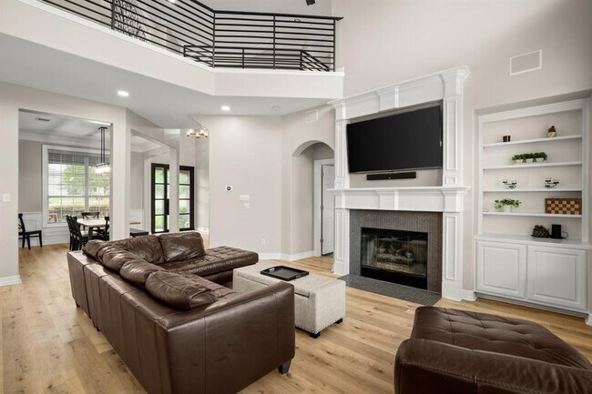 Building Photo - 601 Scenic Path