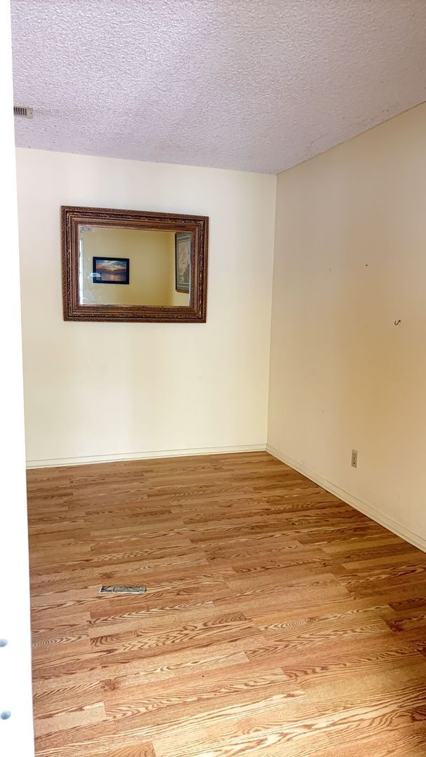 Building Photo - 55+ Single Story Home