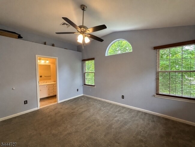 Building Photo - 1 Quail Brook Ct