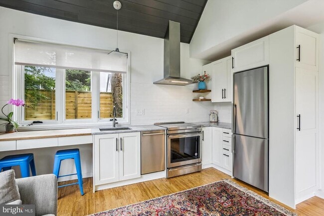 Building Photo - 3705 Brandywine St NW