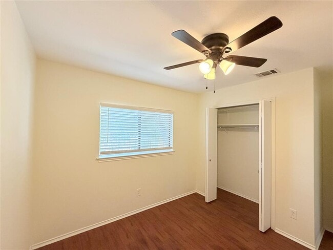 Building Photo - 1703 Hatch Rd