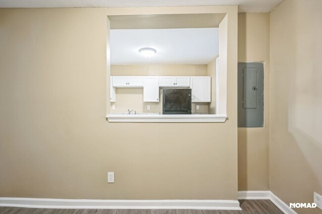 Building Photo - 1461 Centra Villa Dr SW