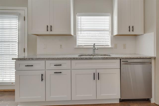 Building Photo - 1029 Beechwood Dr