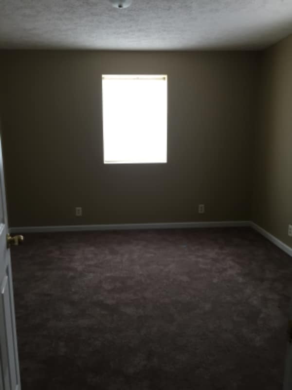 Building Photo - 428 Hill Dr