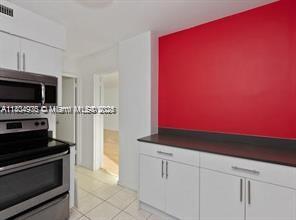 Building Photo - 5161 Collins Ave