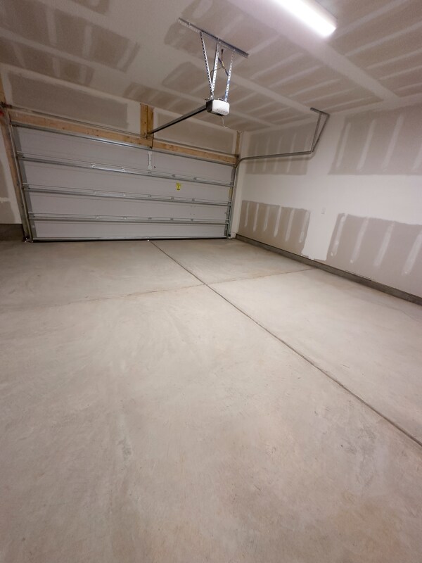 Building Photo - 15013 Camus Ct
