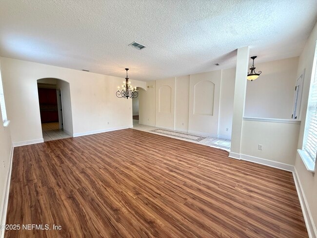 Building Photo - 2080 Trailing Pines Way