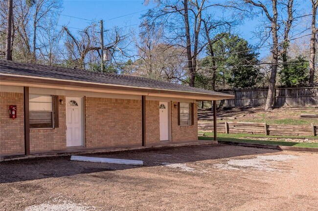 Primary Photo - 760 Cline St