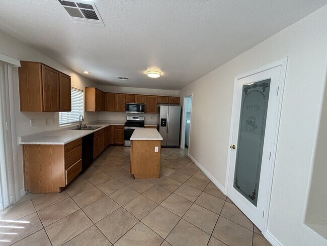 Building Photo - 5109 Meadow Rock Ave