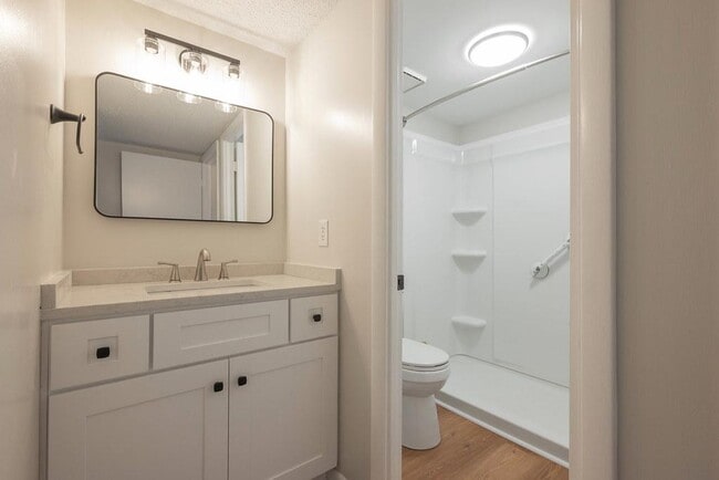 Building Photo - 1509 Regency Woods Rd