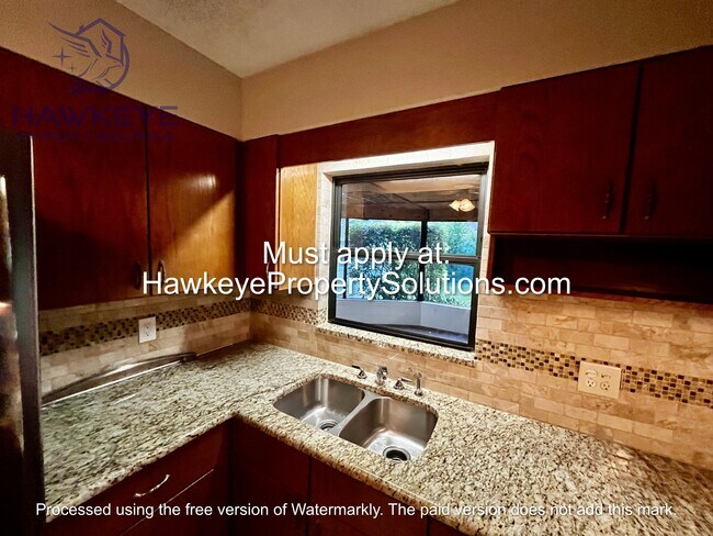 Building Photo - 3205 Carleton Cir W
