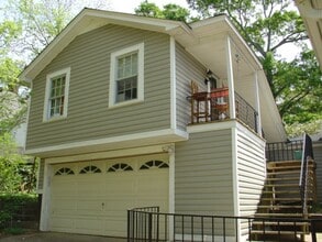 Building Photo - 919 Darlington Way SW