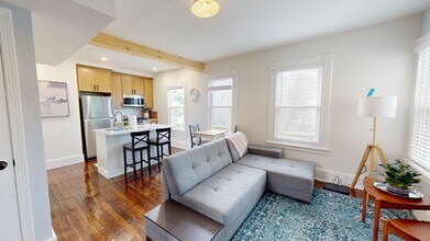 Building Photo - 69 Edwards St