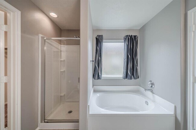 Building Photo - 9322 Canady Park Ln