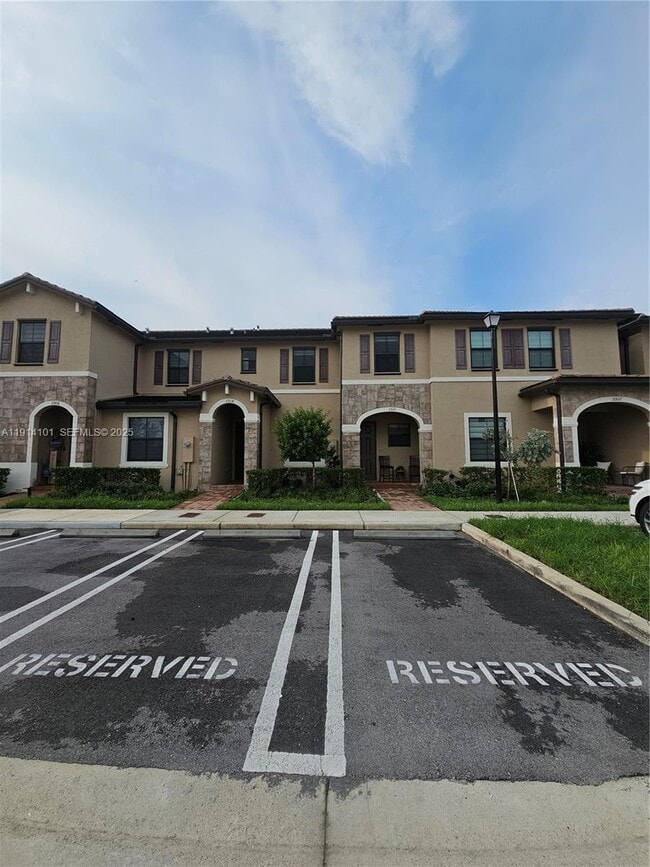 Building Photo - 3310 W 114th Terrace