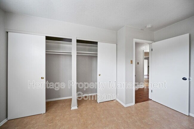 Building Photo - 434 Winfield Blvd