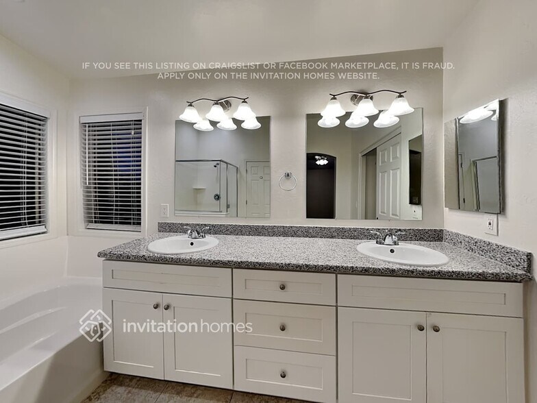 Building Photo - 2598 W Bow Ct