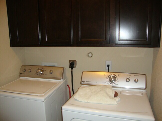 Building Photo - Solana Ridge