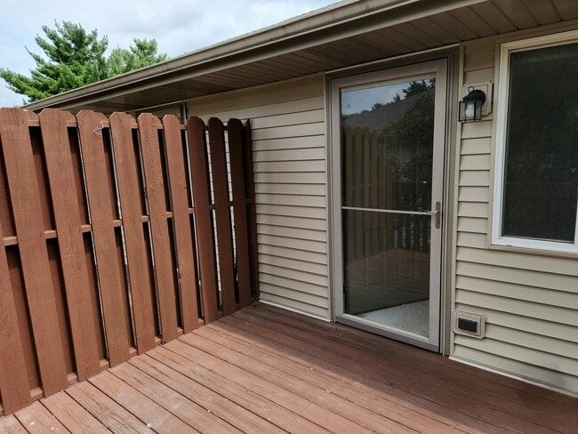 Building Photo - 500 Westwood Ct