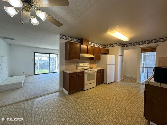 Building Photo - 1365 Akard Dr