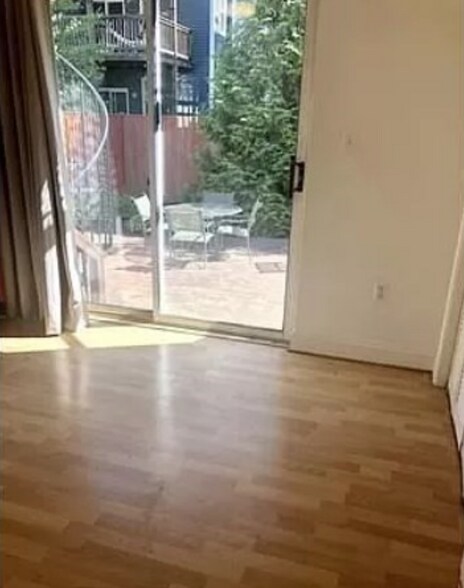 Building Photo - 159 Auburn St