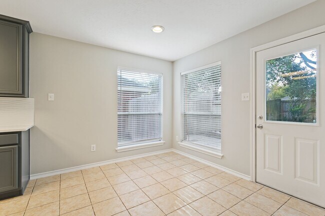 Building Photo - 21035 Summer Trace Ln