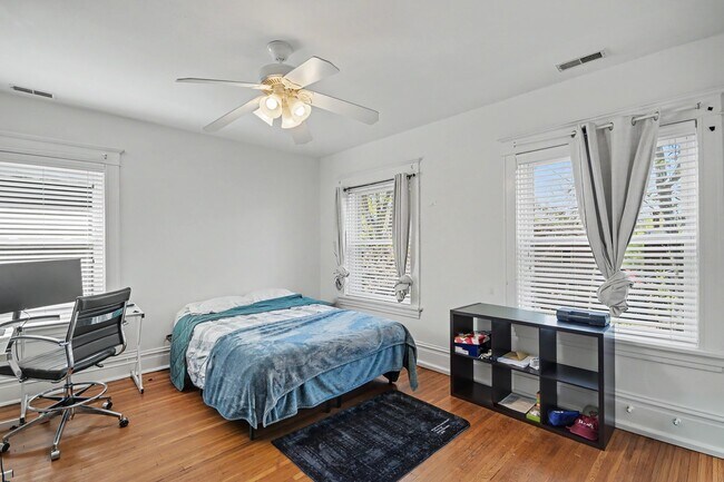 Building Photo - 7045 Pershing Ave