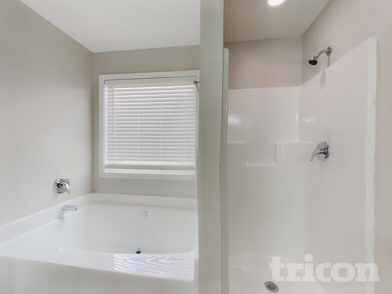 Building Photo - 485 McGiboney Ln