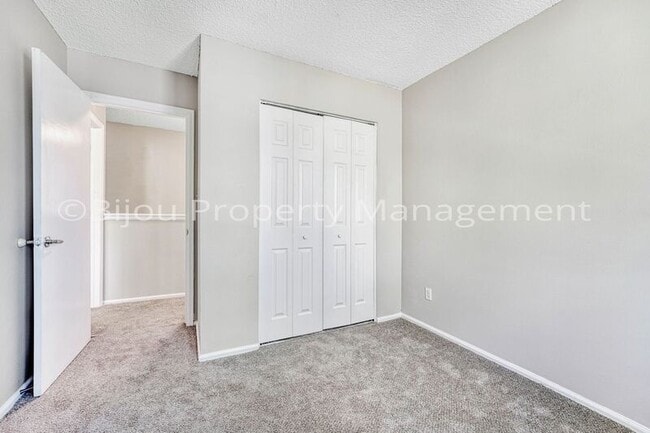 Building Photo - 4232 Gills Mill Ct