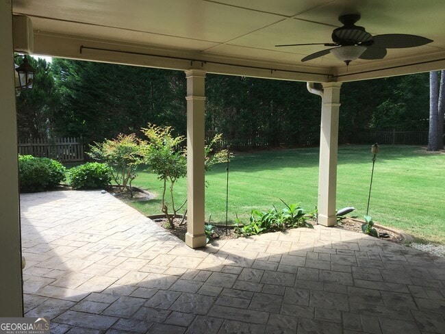 Building Photo - 206 Lake Forest Dr