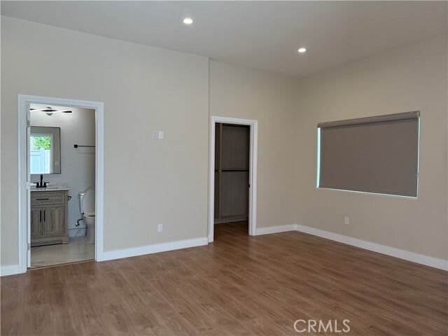 Building Photo - 820 E Tujunga Ave
