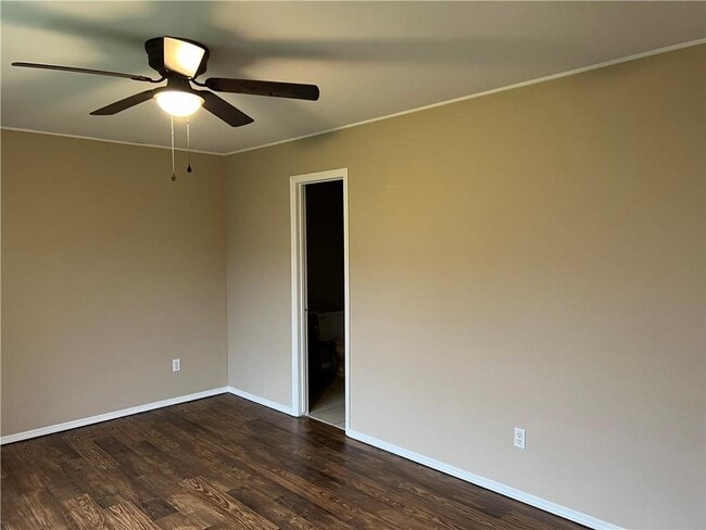 Building Photo - 2408 Chanel St