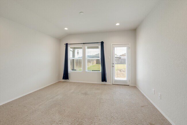 Building Photo - 109 Falco Ln