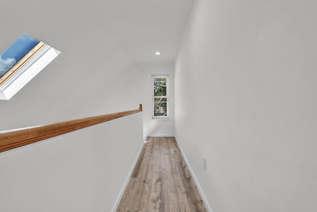 Building Photo - 5028 Halwell Dr