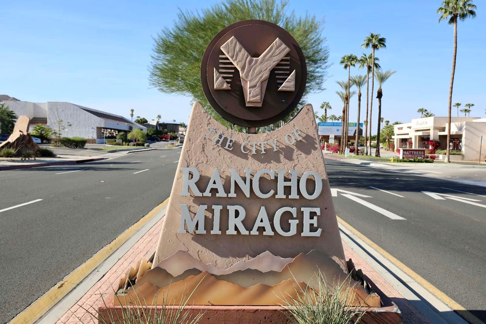 Building Photo - 45 Pebble Beach Dr