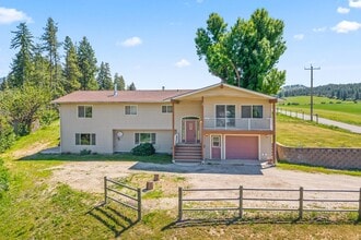 Building Photo - 2829 Cottonwood Creek Rd
