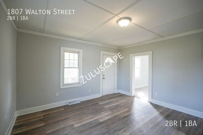 Building Photo - 1807 Walton St