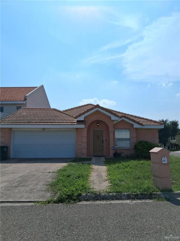 Primary Photo - 800 Colorado Ct