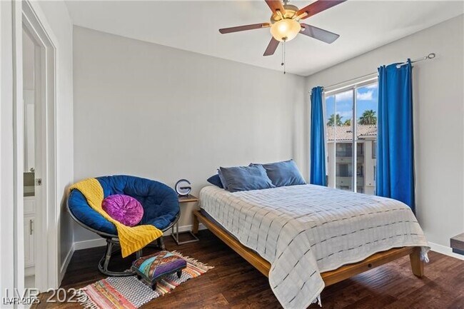 Building Photo - 7143 S Durango Dr