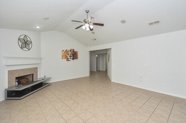 Building Photo - 18302 Mable Pond Ln