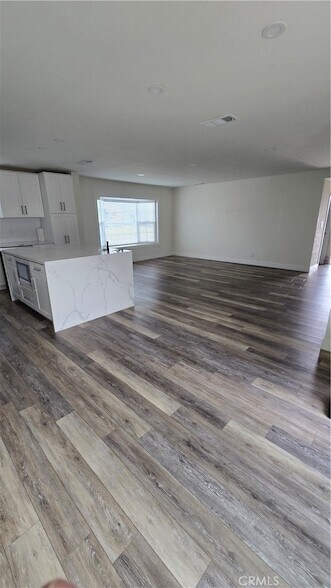 Building Photo - 18271 Roberta Cir