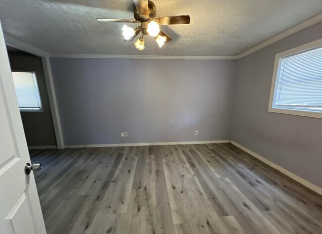 Building Photo - 6981 Cutter St