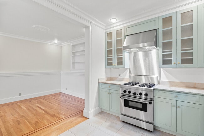 Building Photo - 1435 Newport Way