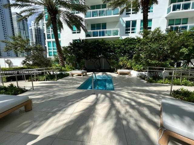 Building Photo - 950 Brickell Bay Dr