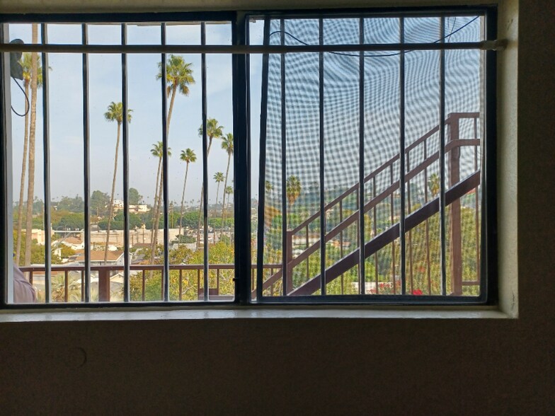 Building Photo - 4772 Templeton St